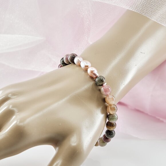 Tourmaline & Edison Pearl Bracelet, Dainty Stackable Stretch Bracelet - Picture 7 of 10